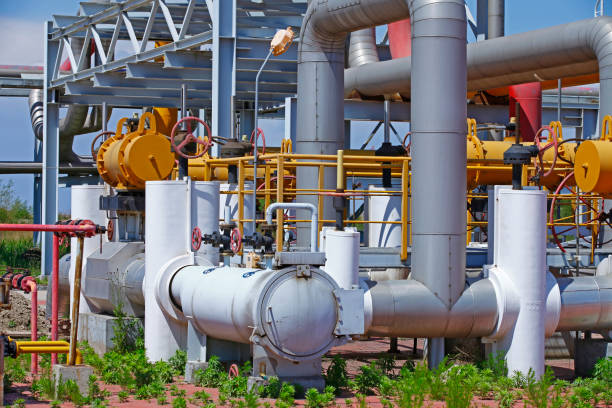istock Oil pipes and valves 1347002345