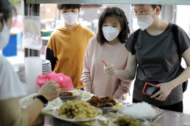 istock Street Food 1347069883