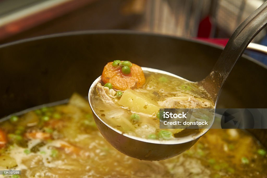 Sopa de pollo - Foto de stock de Sopa de pollo libre de derechos