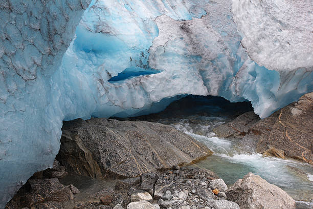 istock Glacier melting into the river, detail 134709747