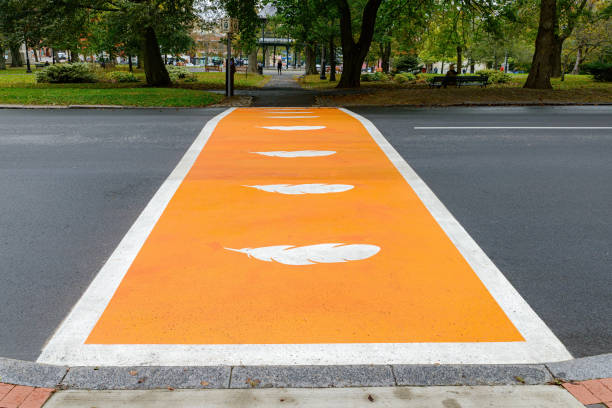 orange crosswalk for truth and reconciliation - respect stockfoto's en -beelden