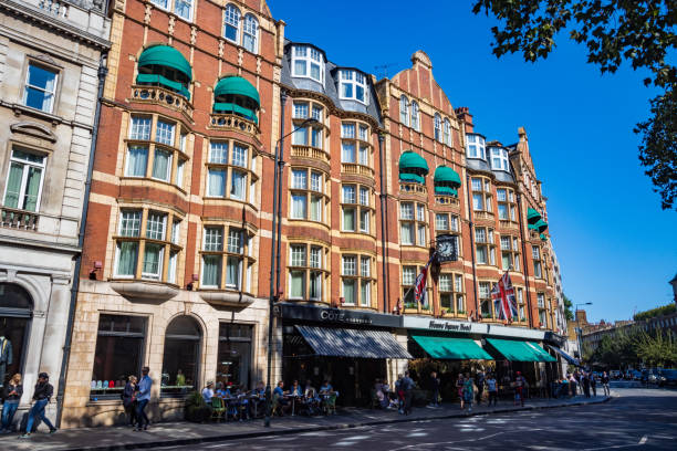 260+ Sloane Square London Stock Photos and Royalty-Free Pictures