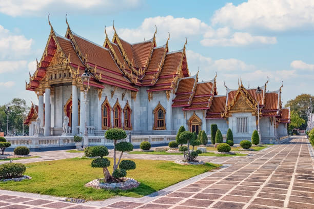 istock Wat Benchamabophit in Bangkok 1347125218