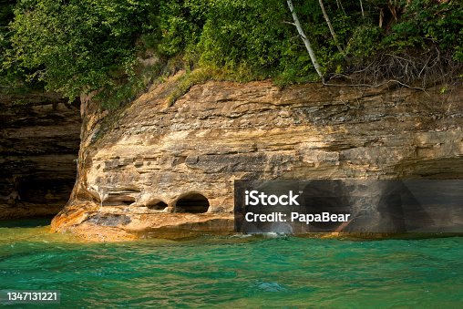 istock Cliff caves Grand Island 1347131221