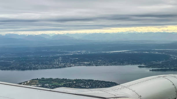 istock View of Phinney Ridge Seattle From an airline window 1347143562