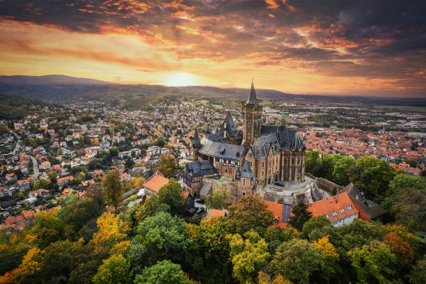 die stadt wernigerode im harz - sachsen stock-fotos und bilder