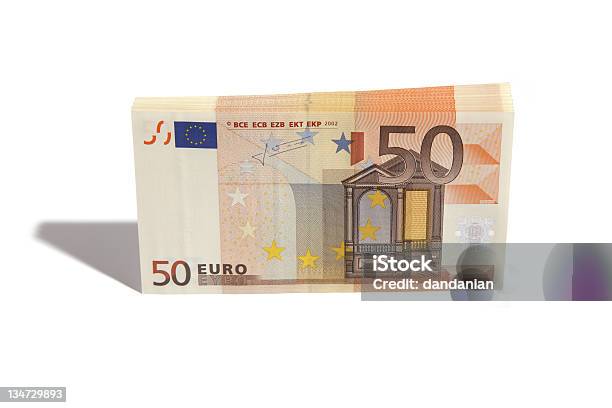 Pilha De Cinquenta Euros - Fotografias de stock e mais imagens de Nota de Cinquenta Euros - Nota de Cinquenta Euros, Nota, Novo