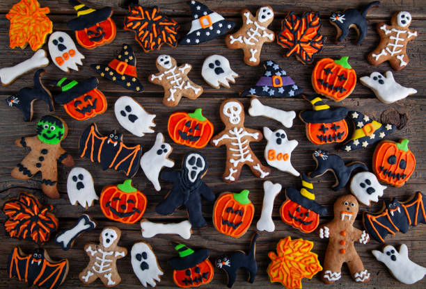 istock Halloween homemade gingerbread cookies full frame 1347356683