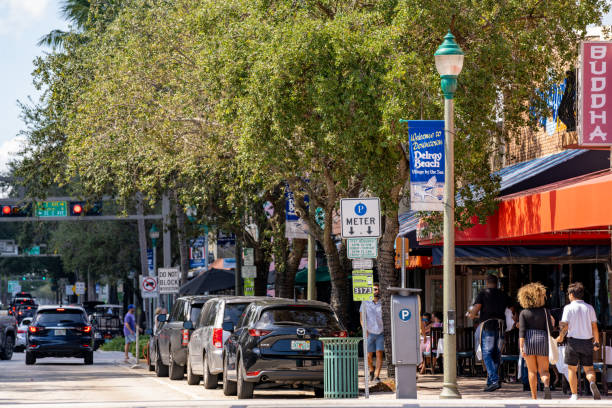 Long street view photo of Downtown Delray Beach Delray Beach, FL, USA - October 17, 2021: Long street view photo of Downtown Delray Beach delray beach fl stock pictures, royalty-free photos & images