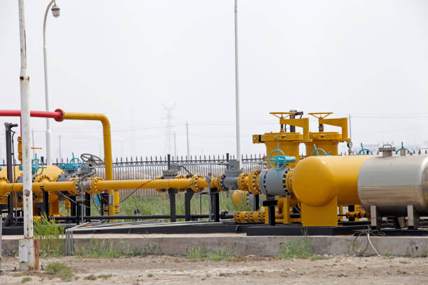 istock Oilfield equipment and pipeline 1347371159
