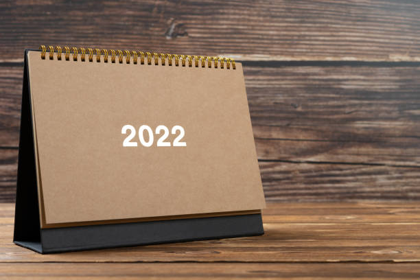 istock 2022 calender on a desk 1347371528