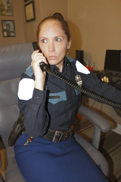 istock Female police officer 1347395948