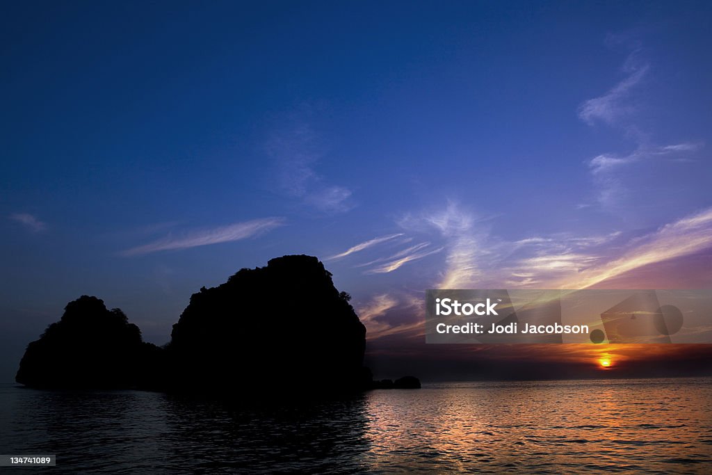 Phuket Tailândia pôr do sol - Royalty-free Alto - Descrição Física Foto de stock