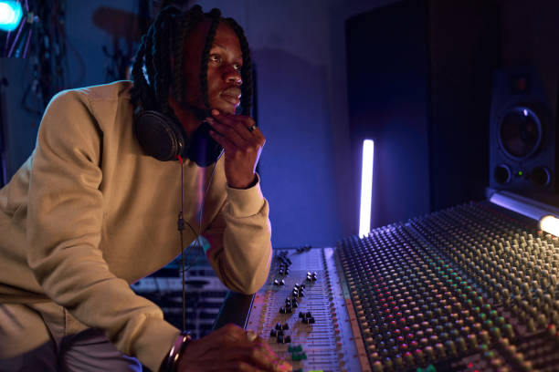 istock Man working on the radio 1347426527