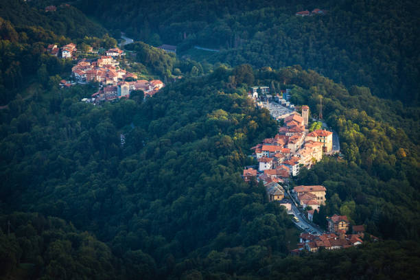 istock Italian village in the mountains 1347447880