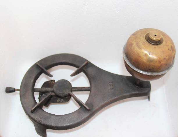 istock Old stove with single burner isolated. 1347455756