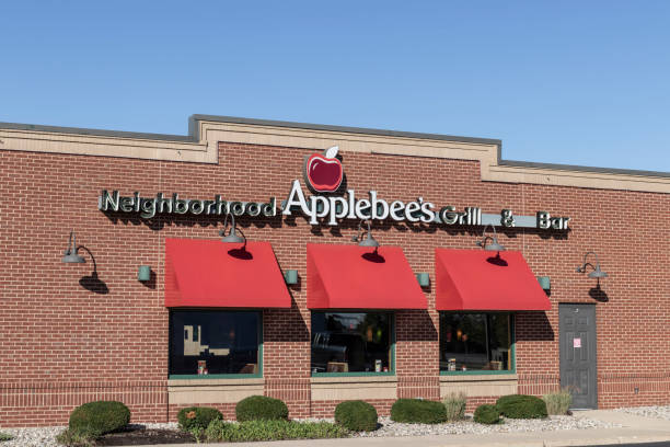 Applebee's Neighborhood Grill and Bar Casual Restaurant. Applebee's is a subsidiary of Dine Brands Global. Frankfort - Circa October 2021: Applebee's Neighborhood Grill and Bar Casual Restaurant. Applebee's is a subsidiary of Dine Brands Global. Ihop stock pictures, royalty-free photos & images