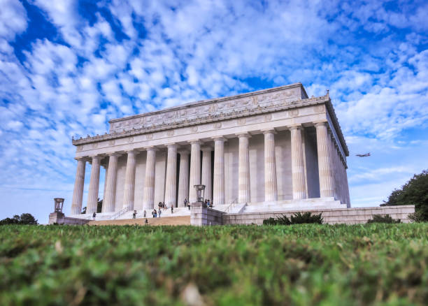 istock The Lincoln Memorial in Washington, D.C. 1347500420