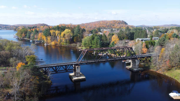 istock Autumn in Huntsville，canada 1347523247