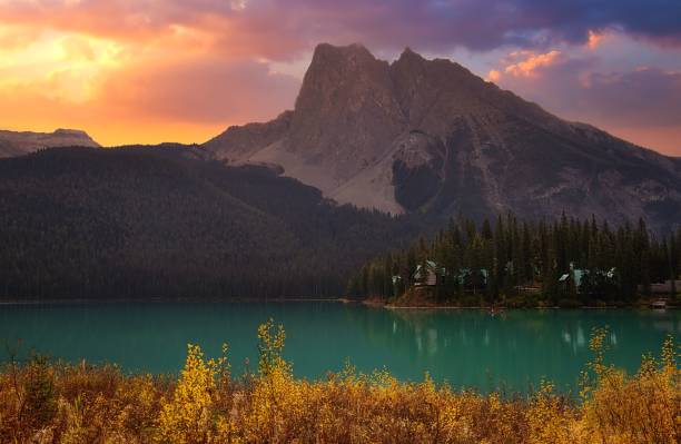 istock Sunrise Clouds Over Mountains At Emerald Lake 1347535706