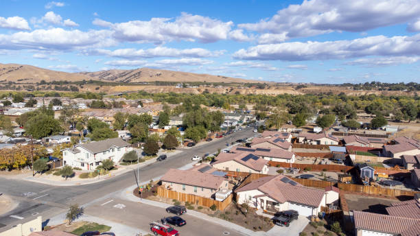 istock Aerial Neighborhood POV 1347551223