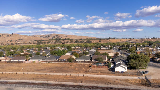 istock Aerial Neighborhood POV 1347551284