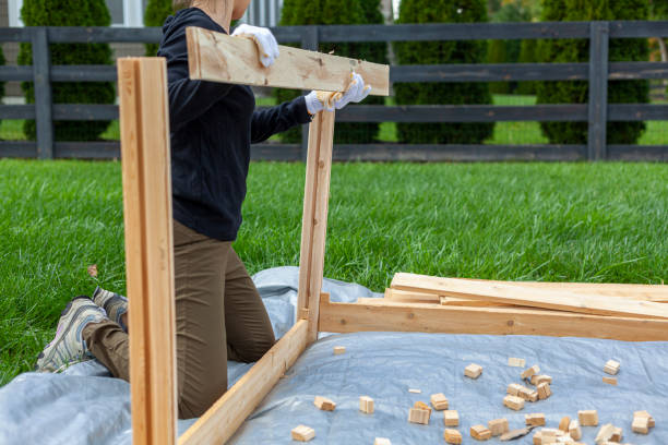 istock building a wooden fence or keep, a DIY project 1347557802