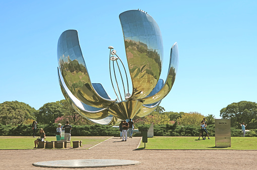 The Floralis Generica, a flower sculpture made of steel and aluminum, located on the Plaza de las Naciones Unidas in Buenos Aires, Argentina, 30th Mar 2018