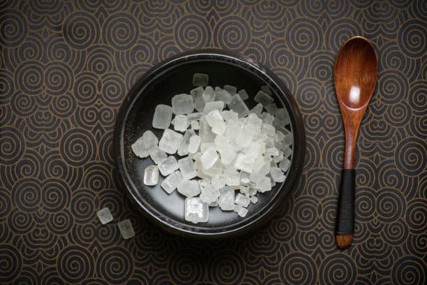 açúcar branco chinês em cristais - rock sugar - fotografias e filmes do acervo