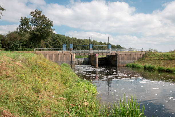 istock The beautiful flowing river called 'the Berkel' 1347860492