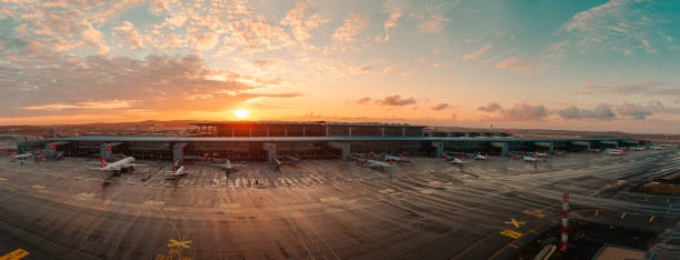 nuevo aeropuerto de estambul - air traffic control tower airport runway air travel fotografías e imágenes de stock