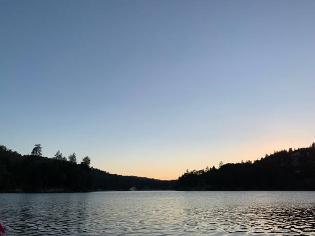 istock SUNSET OVER LAKE GREGORY CALIFORNIA CRESTLINE 1347889084