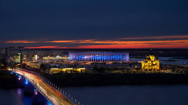 panorama de nizhni nóvgorod al atardecer - oka river fotografías e imágenes de stock