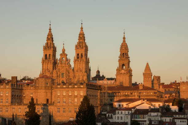 beautiful view of santiago de compostela cathedral at sunset. - european culture spirituality traditional culture famous place imagens e fotografias de stock