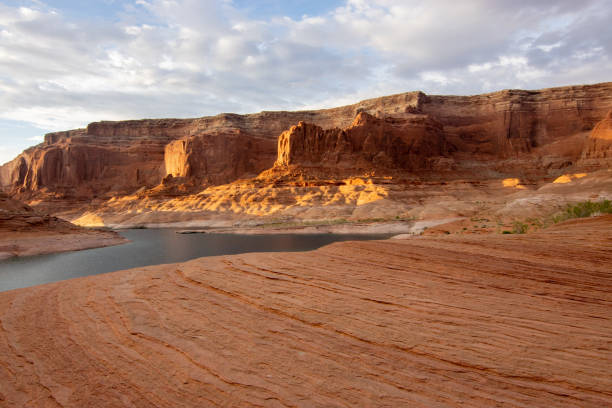 istock Low light in the afternoon at Lake Powell 1347946064