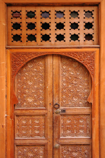 istock The traditional and handcrafted door in Morocco 1347950122