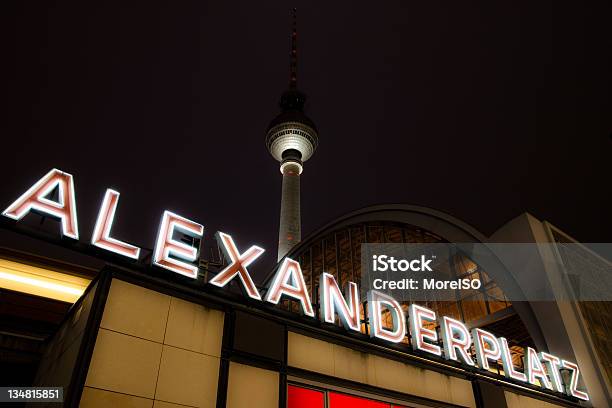 Foto de Berlin Alexanderplatz e mais fotos de stock de Abaixo - Abaixo, Alemanha, Alexanderplatz