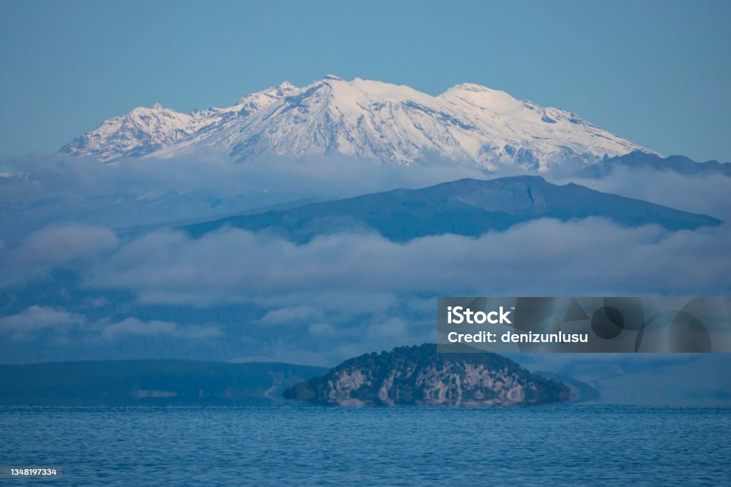 Mt Ngauruhoe and Mt Ruapehu view from Lake Taupo New Zealand Stock Photo