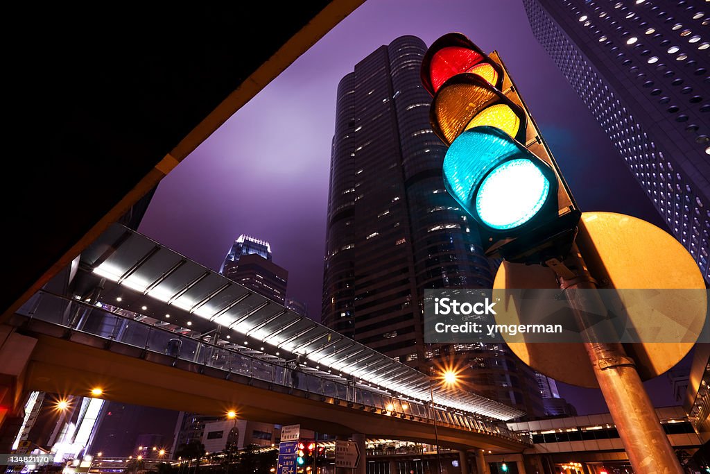 Tráfico de la noche - Foto de stock de Hong Kong libre de derechos