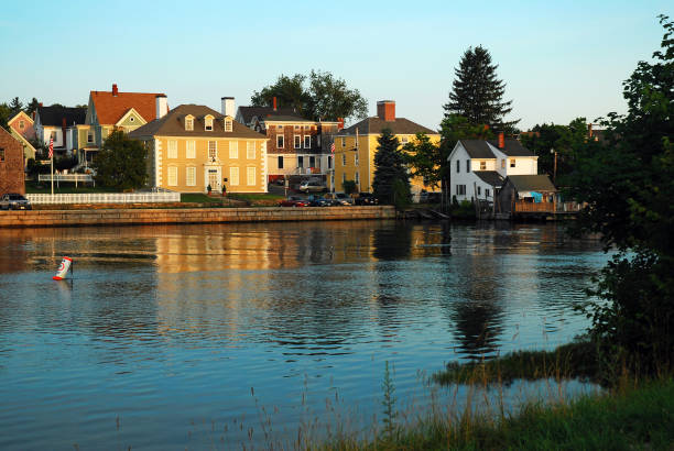 istock Historic Portsmouth 1348293529