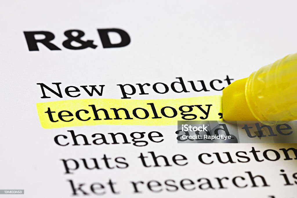 Technology'è evidenziata sotto l'intestazione'R & D' - Foto stock royalty-free di Abilità