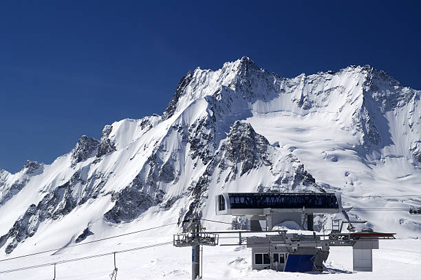 istock Station of ropeway. Ski resort. 134834259