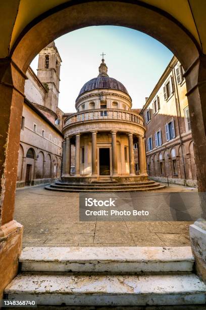 The Tempietto Del Bramante In The Courtyard Of San Pietro In Montorio In Trastevere In The Heart Of Rome Stock Photo - Download Image Now