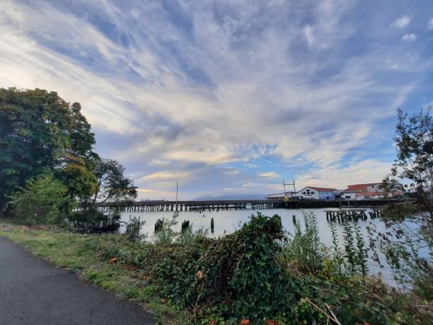 istock Late summer day a on Columbia river 14 1348380066