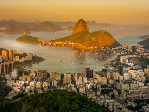 The sugar loaf and the Guanabara bay are the most famous postcard of Brazil