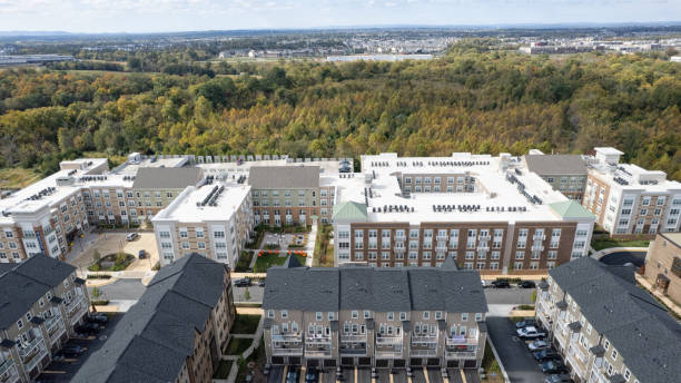 istock Town Homes and Apartments 1348669642