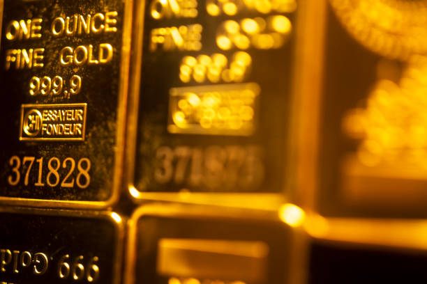 Red bar graph over a gold bar on blue background. Horizontal composition.