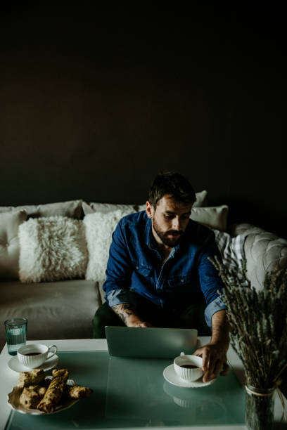 istock Loving making the working atmosphere at home 1348893209