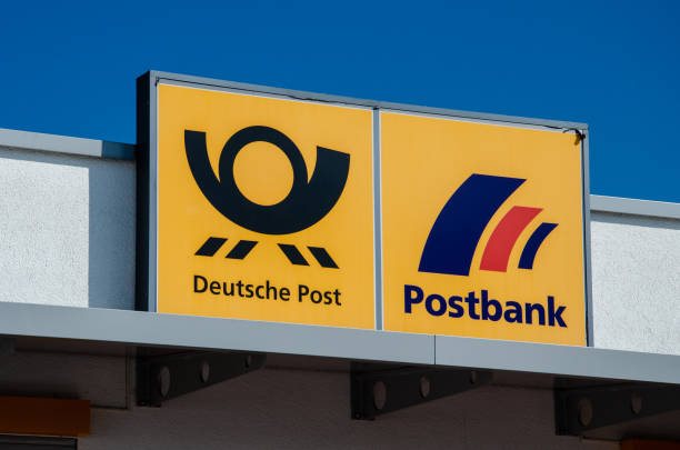 oddział deutsche post ag postbank - dhl sign commercial sign germany zdjęcia i obrazy z banku zdjęć