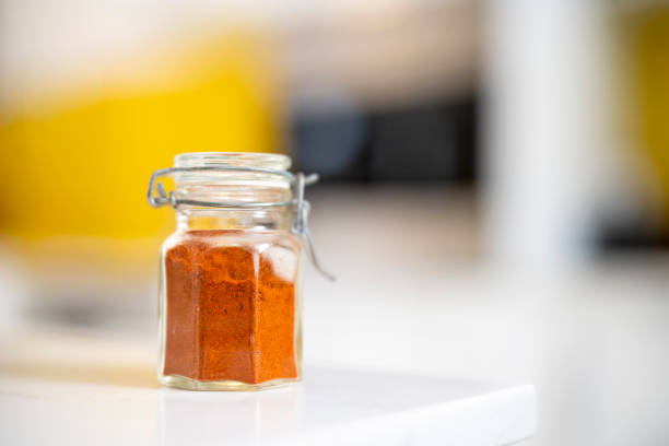 Spice shaker with cinnamon
